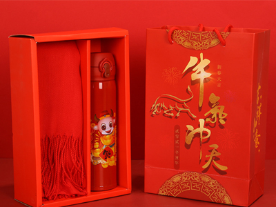年會(huì)送什么客戶禮品，有心意，又高檔。