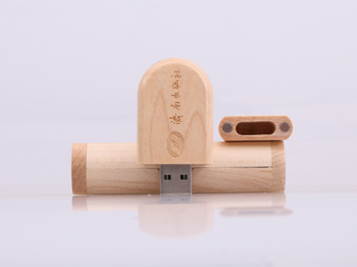 中禮集U盤(pán)定制網(wǎng)，教你如何定制一款屬于企業(yè)的專屬禮品U盤(pán)。